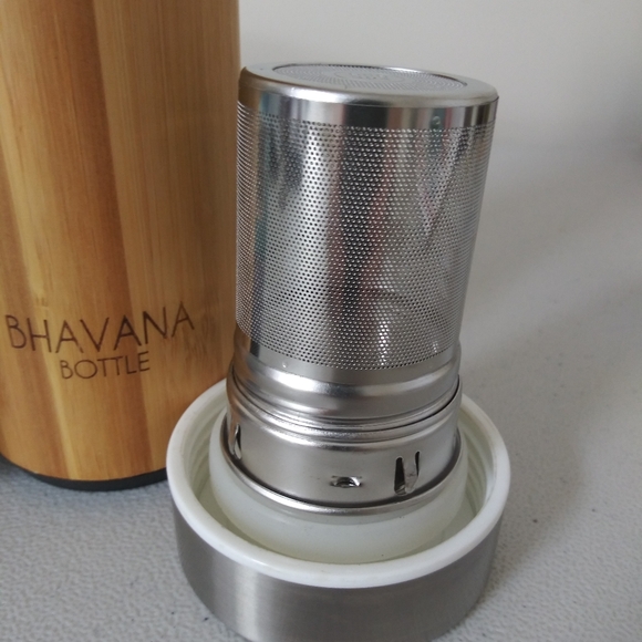 BHAVANA Bamboo Water Bottle 'PEACE' 17.9 oz Tumbler with Tea/Fruit Infuser NWT - Picture 11 of 12
